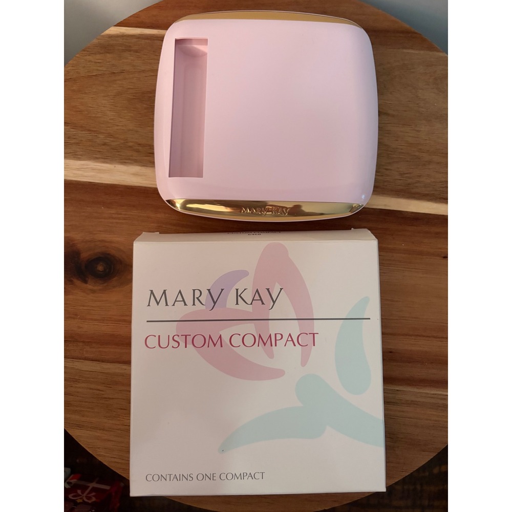 Mary Kay Makeup Custom Compact Pink Gold 6468 with Brush New In Box